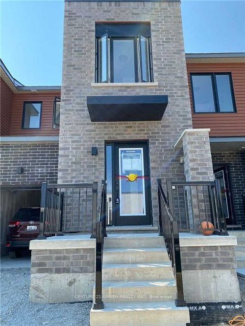 135 Turnberry Lane, Barrie, ON, L9J0M4 | Card Image