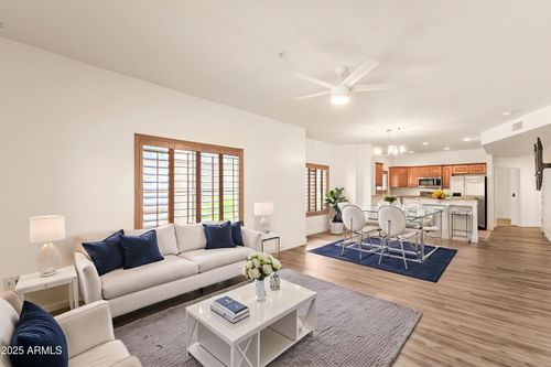 2206-5450 E Deer Valley Dr, Phoenix, AZ, 85054-8118 | Card Image