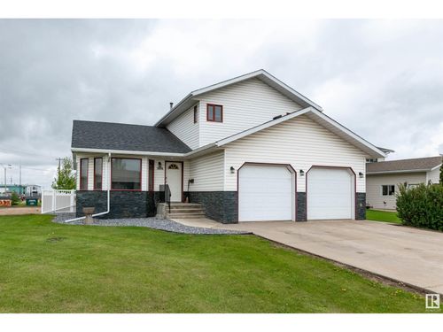 5806 57 St, Vegreville, AB, T9C1J7 | Card Image