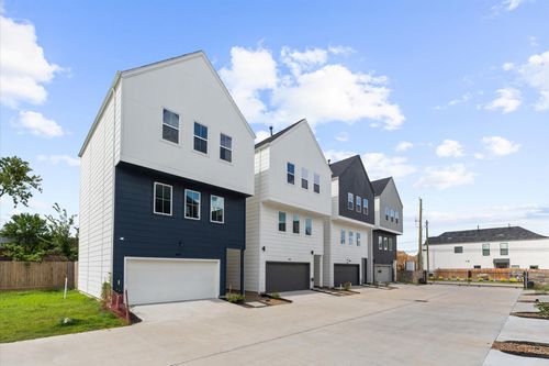 8317 Springwood Canyon Ln, Houston, TX, 77055-2161 | Card Image