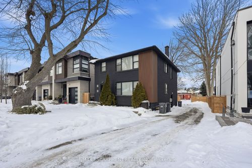 43 Broadview Ave, Mississauga, ON, L5H2S8 | Card Image