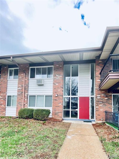 apt-f-7305 Sieloff Dr, Hazelwood, MO, 63042-2240 | Card Image