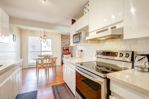 210-14980 101a Ave, Surrey, BC, V3R0T1 | Card Image