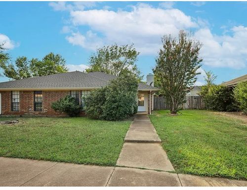 2812-2808 Springhaven Ct, Bedford, TX, 76021-4206 | Card Image