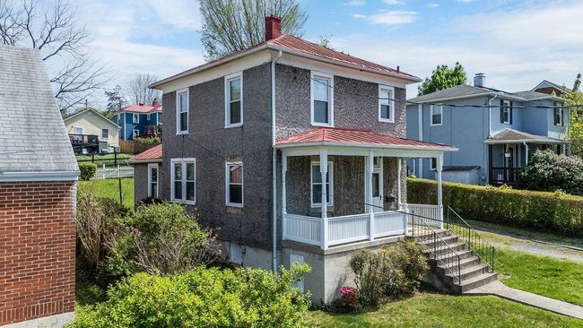 105 Austin Ave, House other with 2 bedrooms, 1 bathrooms and null parking in STAUNTON VA | Image 4