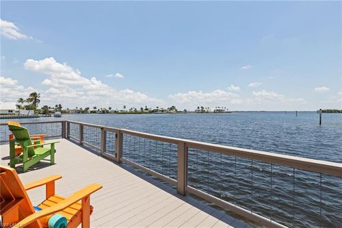 4819 Pine Island Rd Nw, MATLACHA, FL, 33993-9784 | Card Image