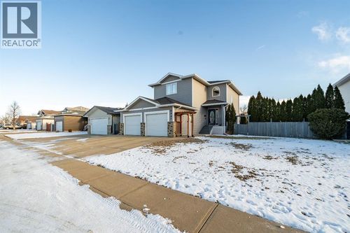 {{alt}} | Card Image