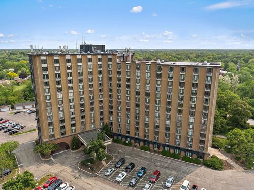 517-1 Renaissance Pl, Palatine, IL, 60067-3650 | Card Image