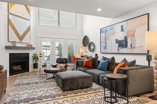 3 Gilbert Trl Ne, Atlanta, GA, 30308-2331 | Card Image