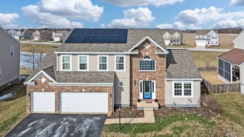 130 Parkdale Dr, Johnstown, OH, 43031-1361 | Card Image