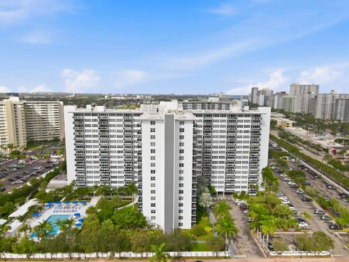 1002-3333 Ne 34th St, Fort Lauderdale, FL, 33308-6948 | Card Image