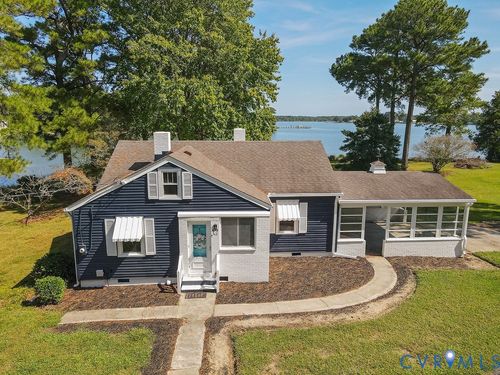 74 Harvest Ln, Hudgins, VA, 23076-2039 | Card Image