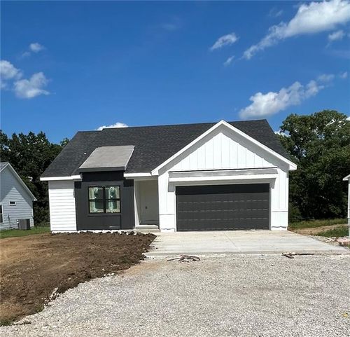 87 Se 461st Rd, Warrensburg, MO, 64093-7956 | Card Image