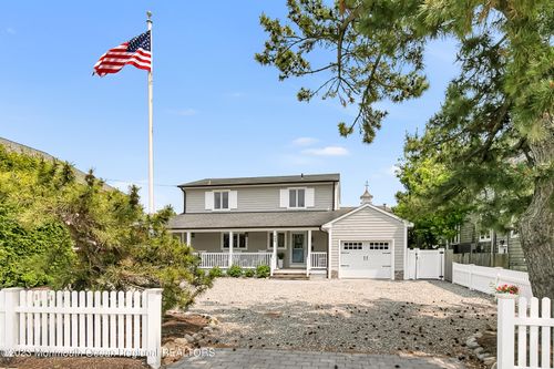 649 Main Ave, Bay Head, NJ, 08742-5347 | Card Image