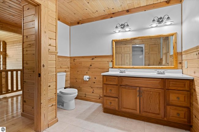 9644 Guenthardt Rd, House other with 5 bedrooms, 2 bathrooms and null parking in Manistee MI | Image 17