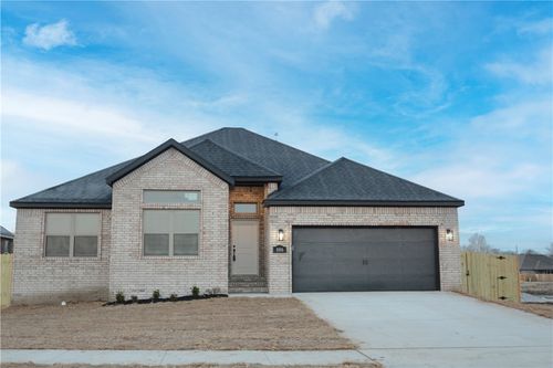 806 W Ramsey Dr, Siloam Springs, AR, 72761 | Card Image