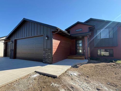 648 Eagle Ct, Box Elder, SD, 57719-1711 | Card Image