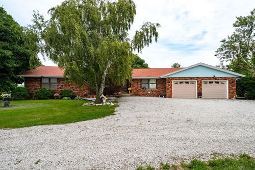25823 E 2400 North Rd, Odell, IL, 60460-8021 | Card Image