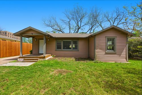 5203 Valley Oak Dr, Austin, TX, 78731-5410 | Card Image