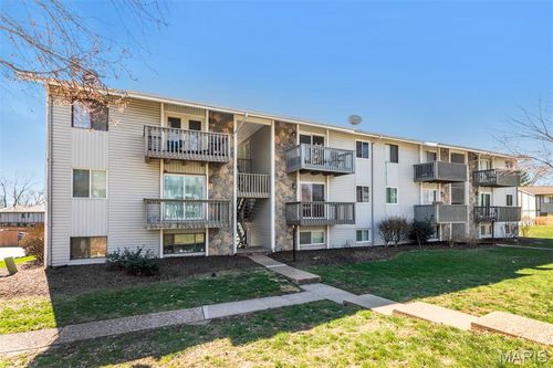 113-113 Lemans Ct, Lake St Louis, MO, 63367-1144 | Card Image