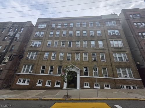 21-325 79th St, North Bergen, NJ, 07047-5671 | Card Image