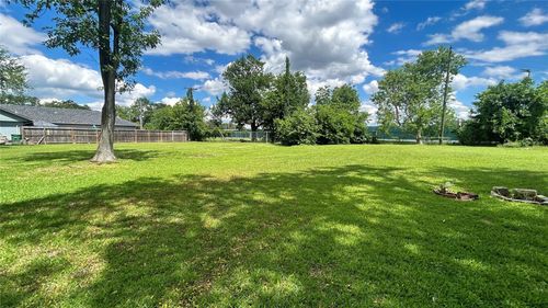 8700 Valley View Ln, Houston, TX, 77074 | Card Image