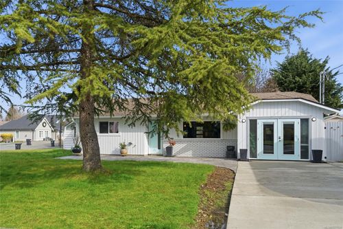 668 Foster Dr, Parksville, BC, V9P1A8 | Card Image