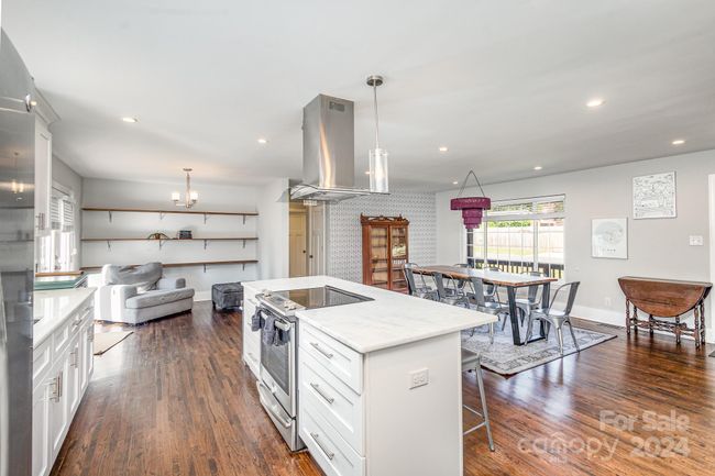 4301 Acorn St, House other with 3 bedrooms, 2 bathrooms and null parking in Charlotte NC | Image 9