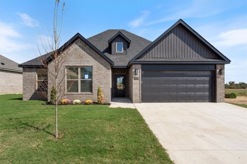 7004 Sw Orange Ave, Bentonville, AR, 72712 | Card Image