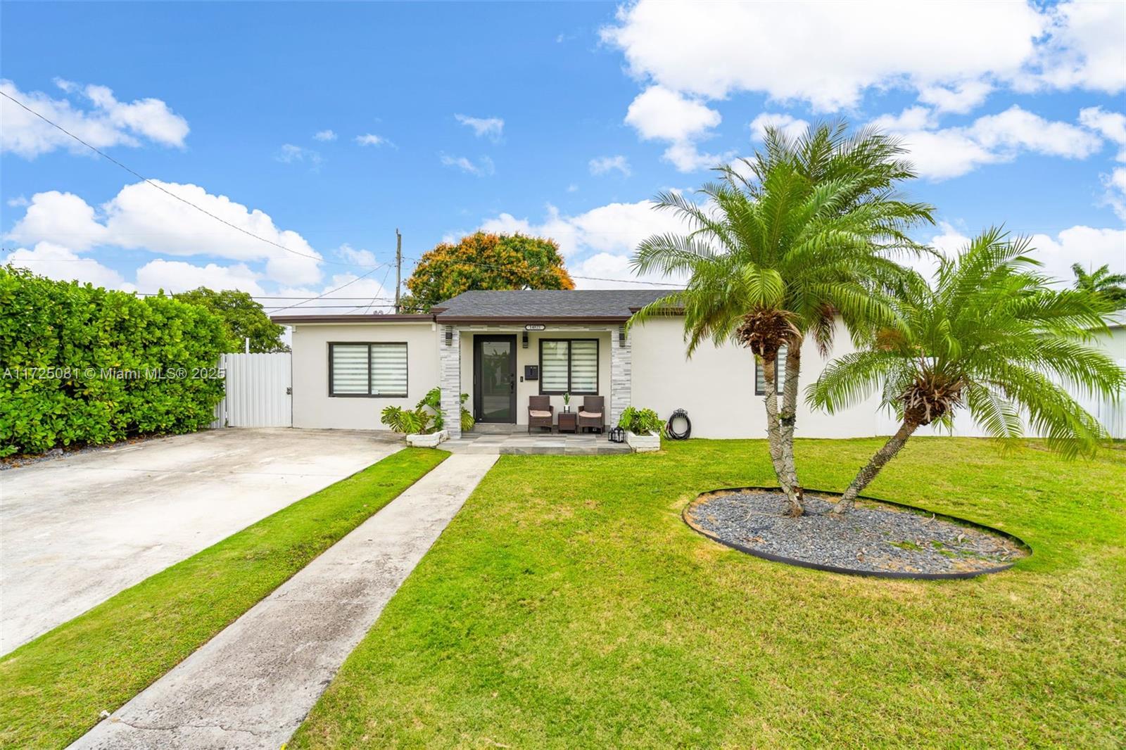 14821 Jackson St, For Sale in Miami - Zoocasa