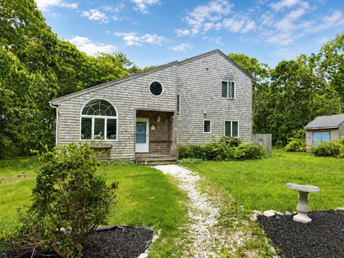 8 Pipn Cir, Edgartown, MA, 02539-4624 | Card Image