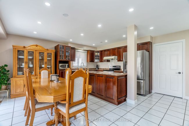 32 Randall Ave, House other with 4 bedrooms, 3 bathrooms and 5 parking in Markham ON | Image 8