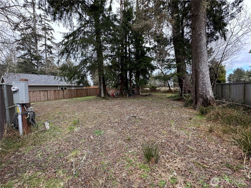 168 Duck Lake Dr Se, Ocean Shores, WA, 98569-9100 | Card Image