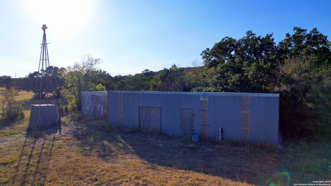 34970 AND 34900 Smithson Valley Rd, House other with 3 bedrooms, 4 bathrooms and null parking in Bulverde TX | Image 27