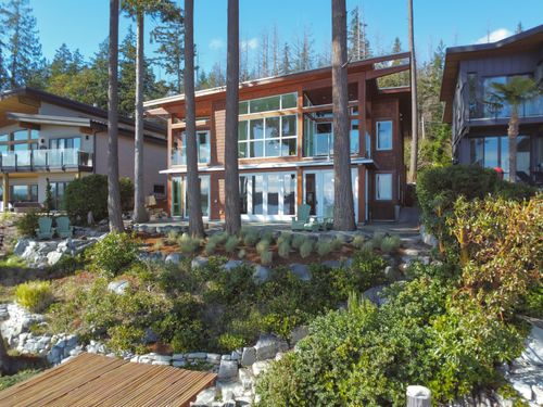6085 Silverstone Lane, Sechelt, BC, V7Z0T8 | Card Image