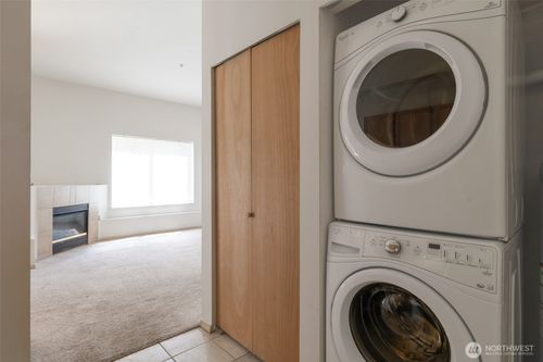 unit-103-11424 1st Ave S, Seattle, WA, 98168-2051 | Card Image