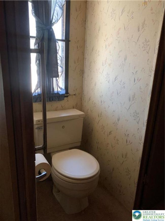 169 Scenic Dr, House other with 3 bedrooms, 2 bathrooms and null parking in Kunkletown PA | Image 25
