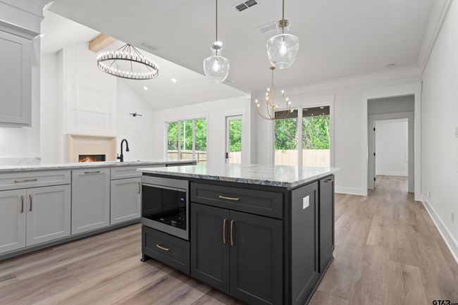 815 Redwing Way, House other with 4 bedrooms, 2 bathrooms and null parking in Whitehouse TX | Image 12