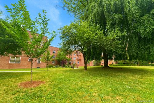 c61-147 38th Avenue, New York, NY, 11354 | Card Image