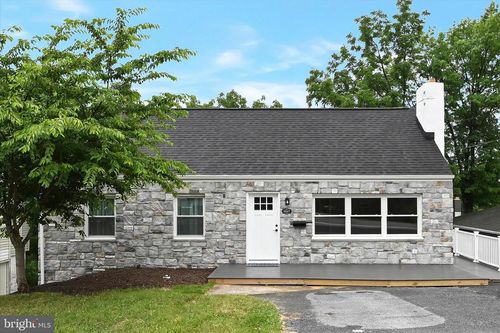 3947 Elmerton Ave, HARRISBURG, PA, 17109-1249 | Card Image