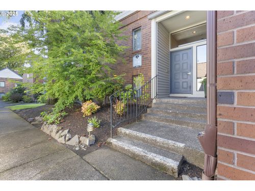 14-14915 Ne Sacramento St, Portland, OR, 97230-4594 | Card Image