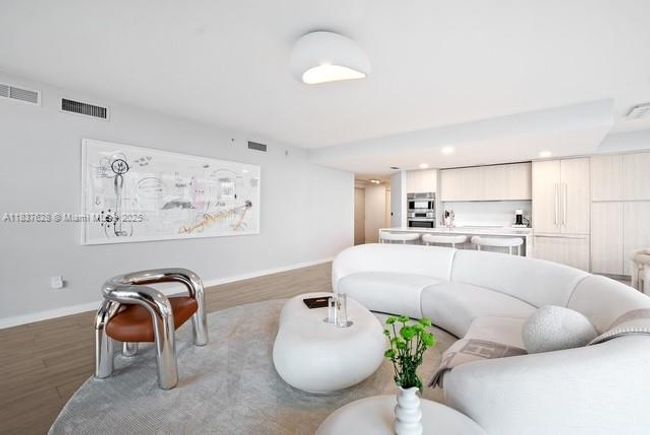 UNIT-715 - 488 Ne 18 Th St, Condo with 3 bedrooms, 4 bathrooms and null parking in Miami FL | Image 12