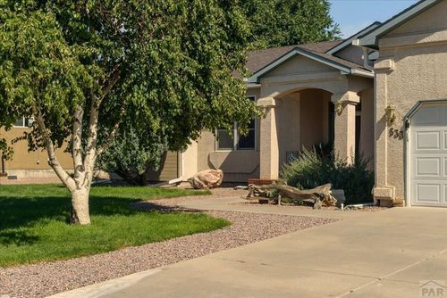 533 W Archer Dr, Pueblo West, CO, 81007-3643 | Card Image