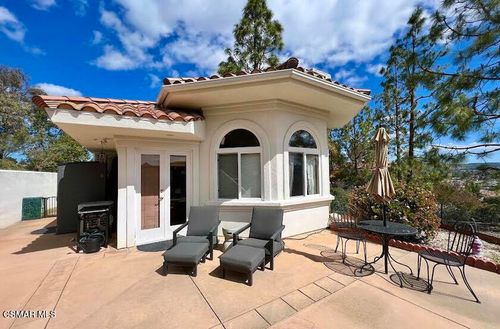32502 Pinebluff Pl, Westlake Village, CA, 91361-5541 | Card Image