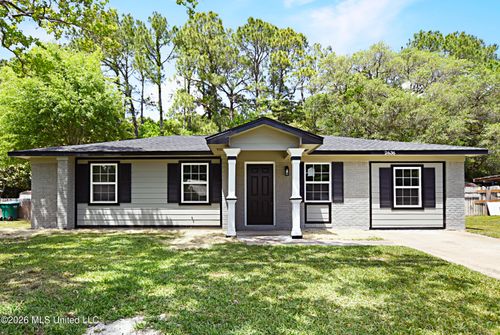 2636 Southern Dr, Gautier, MS, 39553-6637 | Card Image