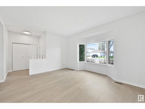 63 Lunnon Dr, Gibbons, AB, T0A1N0 | Card Image
