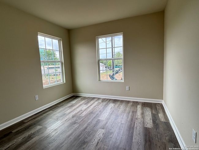 708 E 5 Th St, House other with 3 bedrooms, 2 bathrooms and null parking in Nixon TX | Image 20