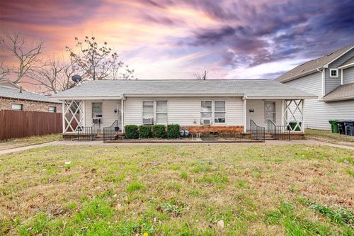 206 E Rogers Street, Arlington, TX, 76011 | Card Image