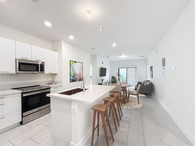 E-304 - 8167 Nw 41st St, Condo with 2 bedrooms, 2 bathrooms and null parking in Doral FL | Image 2