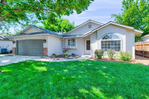 474 E Addeson St, Meridian, ID, 83646-4423 | Card Image